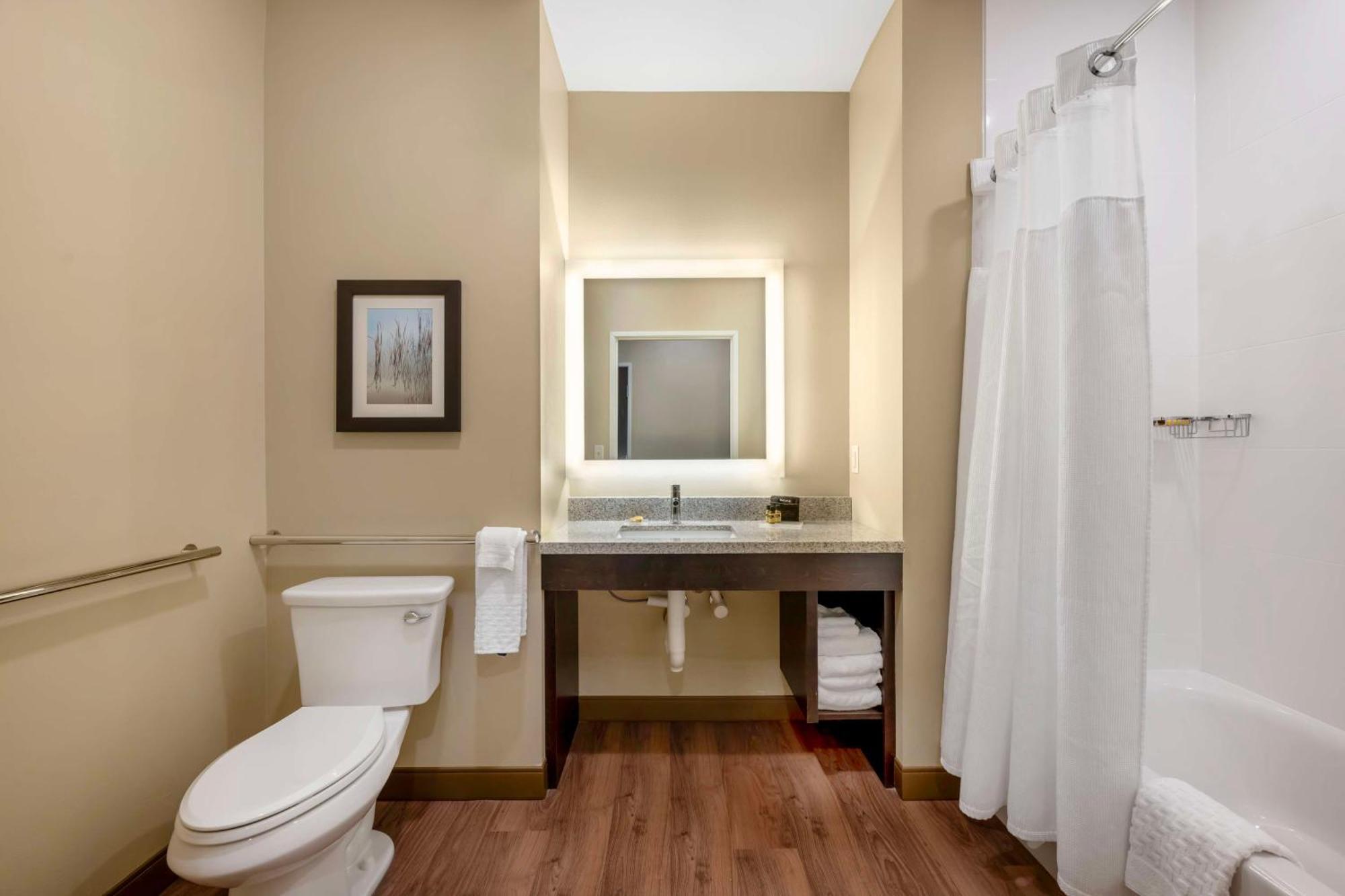Best Western Plus Lakeview Hotel Madison Экстерьер фото