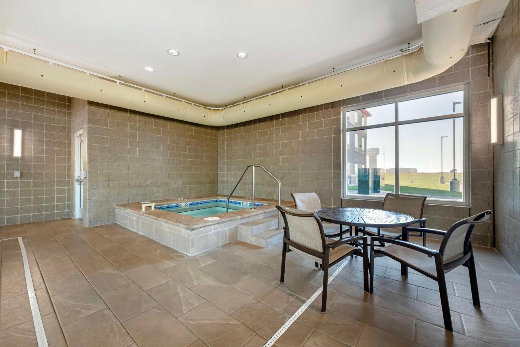 Best Western Plus Lakeview Hotel Madison Экстерьер фото