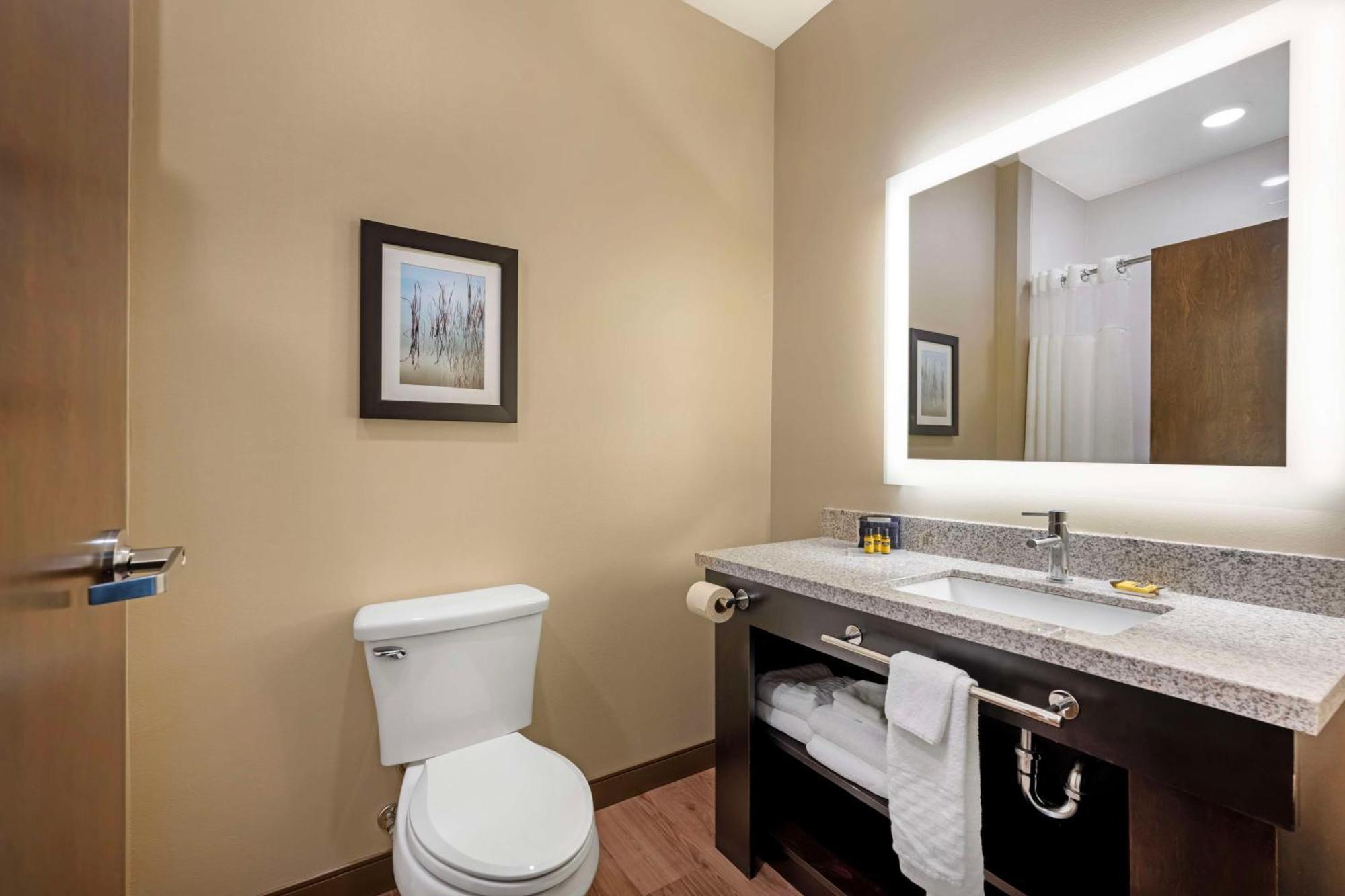 Best Western Plus Lakeview Hotel Madison Экстерьер фото