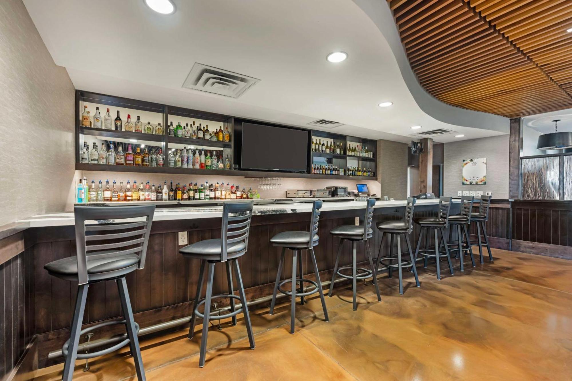 Best Western Plus Lakeview Hotel Madison Экстерьер фото